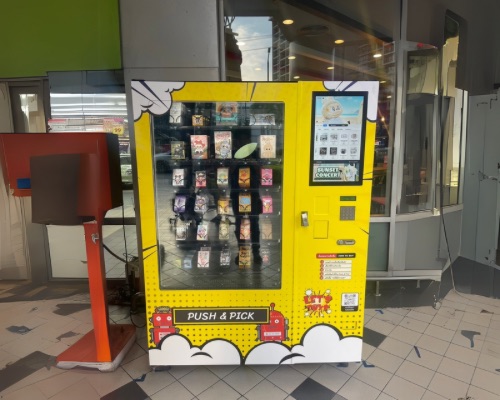 Art Toys Vending Machine